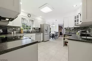 114 Upper Sunset Dr, Washington Township, NJ 07853 - Photo 13