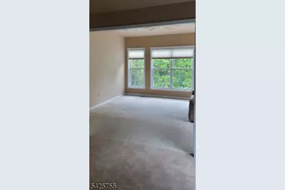 468 Crossfields Ln, Franklin Township, NJ 08873 - Photo 5