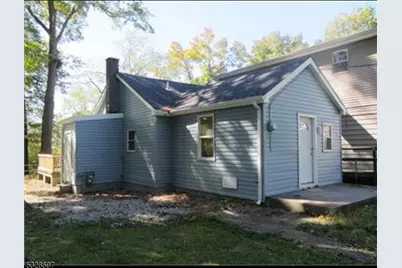 421 Riverside Dr, Wayne, NJ 07470 - Photo 1