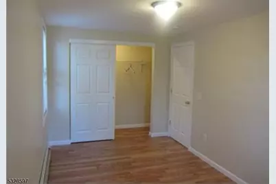 421 Riverside Dr, Wayne, NJ 07470 - Photo 5