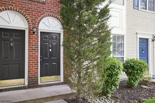 6 Amethyst Way, Franklin Township, NJ 08823 - Photo 3
