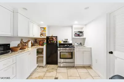 631 Golf Ter, Union Township, NJ 07083 - Photo 21