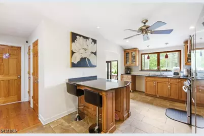 631 Golf Ter, Union Township, NJ 07083 - Photo 9