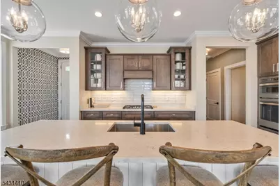 137 Aspen Dr, Cedar Grove Twp., NJ 07009 - Photo 7
