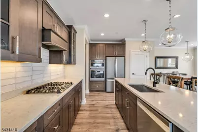 137 Aspen Dr, Cedar Grove Twp., NJ 07009 - Photo 5
