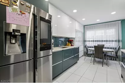 110 Byrd Ave, Bloomfield, NJ 07003 - Photo 9