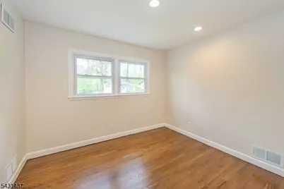 99 Morningside Rd, Paramus, NJ 07652 - Photo 15