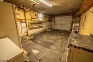 619 Essex Ave, Linden, NJ 07036 - Photo 17