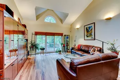 40 Worcester Dr, Wayne Twp., NJ 07470 - Photo 11