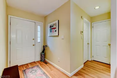 40 Worcester Dr, Wayne Twp., NJ 07470 - Photo 5