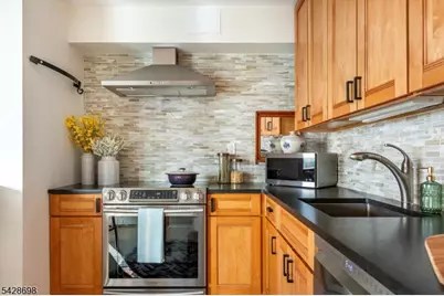 1 Claridge Dr #408, Verona Twp., NJ 07044 - Photo 11