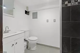147 Clinton Ave, Clifton, NJ 07011 - Photo 21