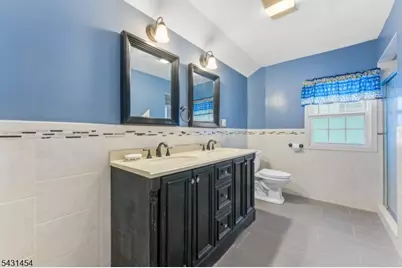 147 Clinton Ave, Clifton, NJ 07011 - Photo 15