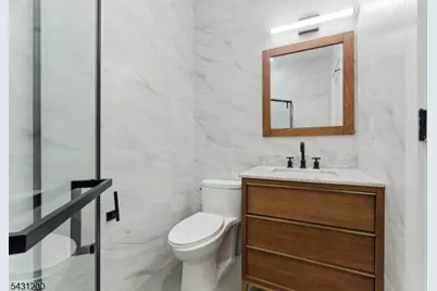 649 38th St, Union City, NJ 07087 - Photo 23