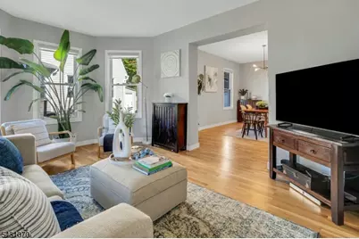 18 Gardiner Pl, Montclair, NJ 07042 - Photo 11