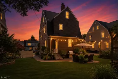 18 Gardiner Pl, Montclair, NJ 07042 - Photo 39