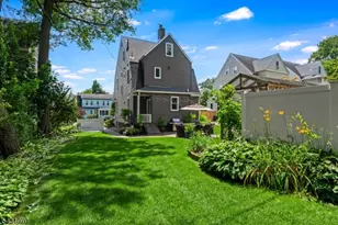 18 Gardiner Pl, Montclair, NJ 07042 - Photo 37