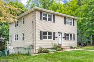 25 Whitfield St, Caldwell, NJ 07006 - Photo 1