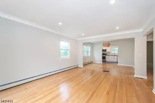 25 Whitfield St, Caldwell, NJ 07006 - Photo 3