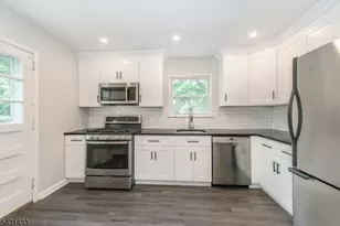 25 Whitfield St, Caldwell, NJ 07006 - Photo 9