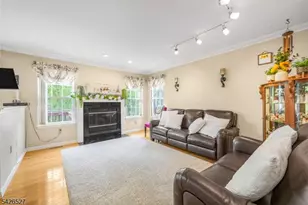 110 Warbler Dr, Wayne, NJ 07470 - Photo 11