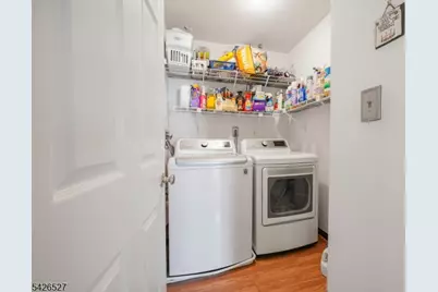 110 Warbler Dr, Wayne, NJ 07470 - Photo 25