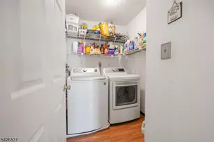 110 Warbler Dr, Wayne, NJ 07470 - Photo 25