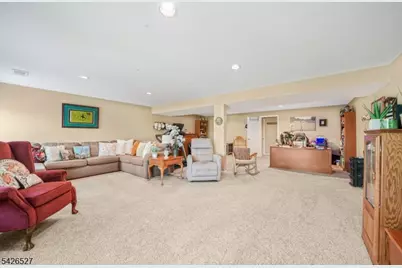 110 Warbler Dr, Wayne, NJ 07470 - Photo 27