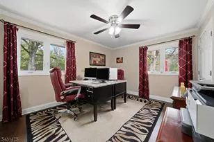 13 Laurel Pl, Chester, NJ 07930 - Photo 19