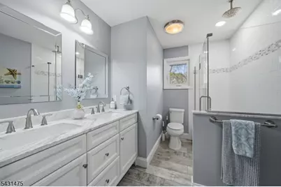 13 Laurel Pl, Chester, NJ 07930 - Photo 17