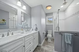 13 Laurel Pl, Chester, NJ 07930 - Photo 17