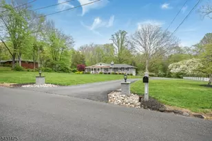 13 Laurel Pl, Chester, NJ 07930 - Photo 41