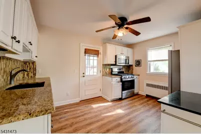 72 Colonial Dr, Clark Township, NJ 07066 - Photo 9
