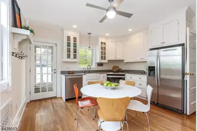 218 Inwood Ave, Montclair, NJ 07043 - Photo 13
