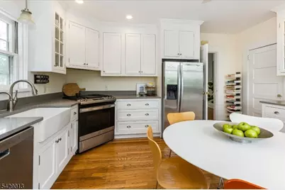 218 Inwood Ave, Montclair, NJ 07043 - Photo 15