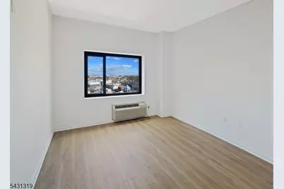 1 Carriage City Plz #1203, Rahway, NJ 07065 - Photo 5