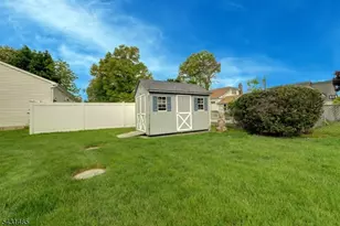 8 Duncan Ave, Pequannock Township, NJ 07440 - Photo 23