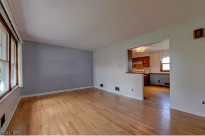 8 Duncan Ave, Pequannock Township, NJ 07440 - Photo 3