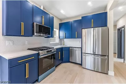 28 Grove Ter, Irvington, NJ 07111 - Photo 17