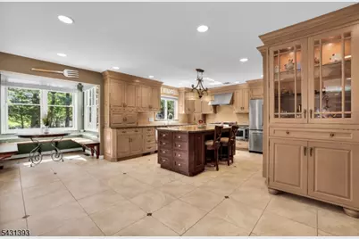 70 Forest Hills Way, Cedar Grove Twp., NJ 07009 - Photo 11
