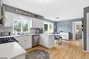 185 Thatchers Hill Rd, Raritan Township, NJ 08822 - Photo 9