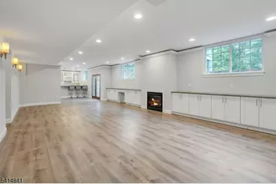1004 Penny Ln, Scotch Plains Township, NJ 07076 - Photo 7