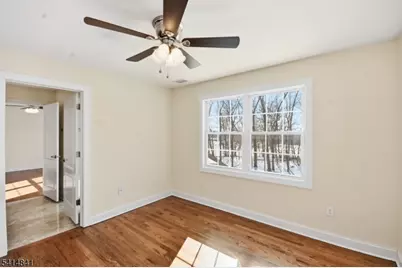 1004 Penny Ln, Scotch Plains Township, NJ 07076 - Photo 17