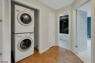 42 Brookstone Cir, Parsippany, NJ 07950 - Photo 17
