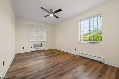 19A Foxwood Dr, Morris Plains, NJ 07950 - Photo 15