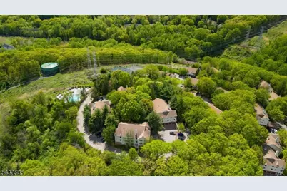 19A Foxwood Dr, Morris Plains, NJ 07950 - Photo 23