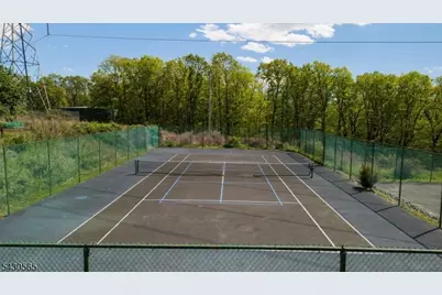 19A Foxwood Dr, Morris Plains, NJ 07950 - Photo 27