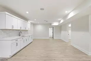 17 Arlington Dr, Livingston, NJ 07039 - Photo 23