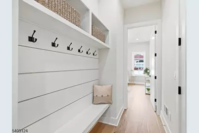 17 Arlington Dr, Livingston, NJ 07039 - Photo 11