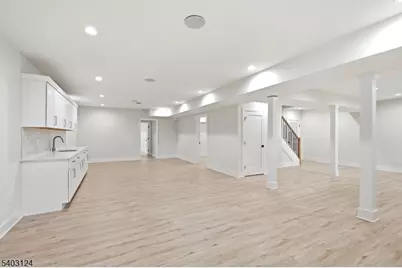 17 Arlington Dr, Livingston, NJ 07039 - Photo 27